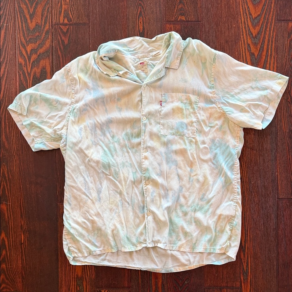 Levi's Relaxed Fit Shirt in Cream and Blue